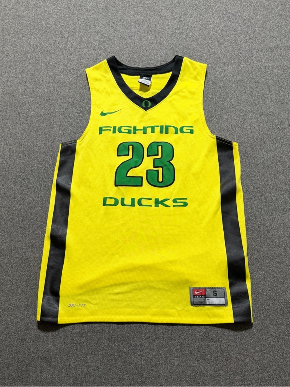 Nike X University of Oregon ducks basketball jersey fighting ducks #23